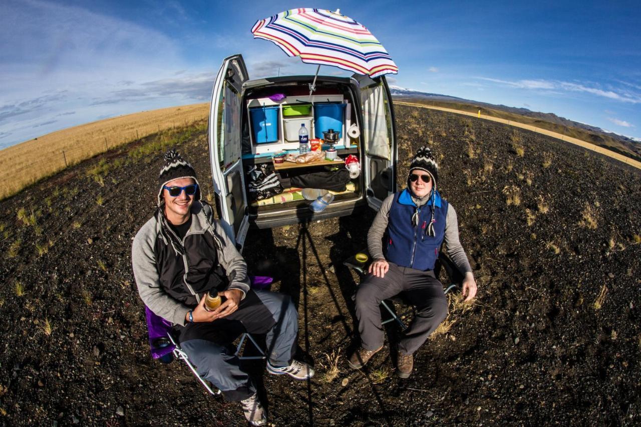 Kuku Campers - Campervans เค็ปลาวิก ภายนอก รูปภาพ
