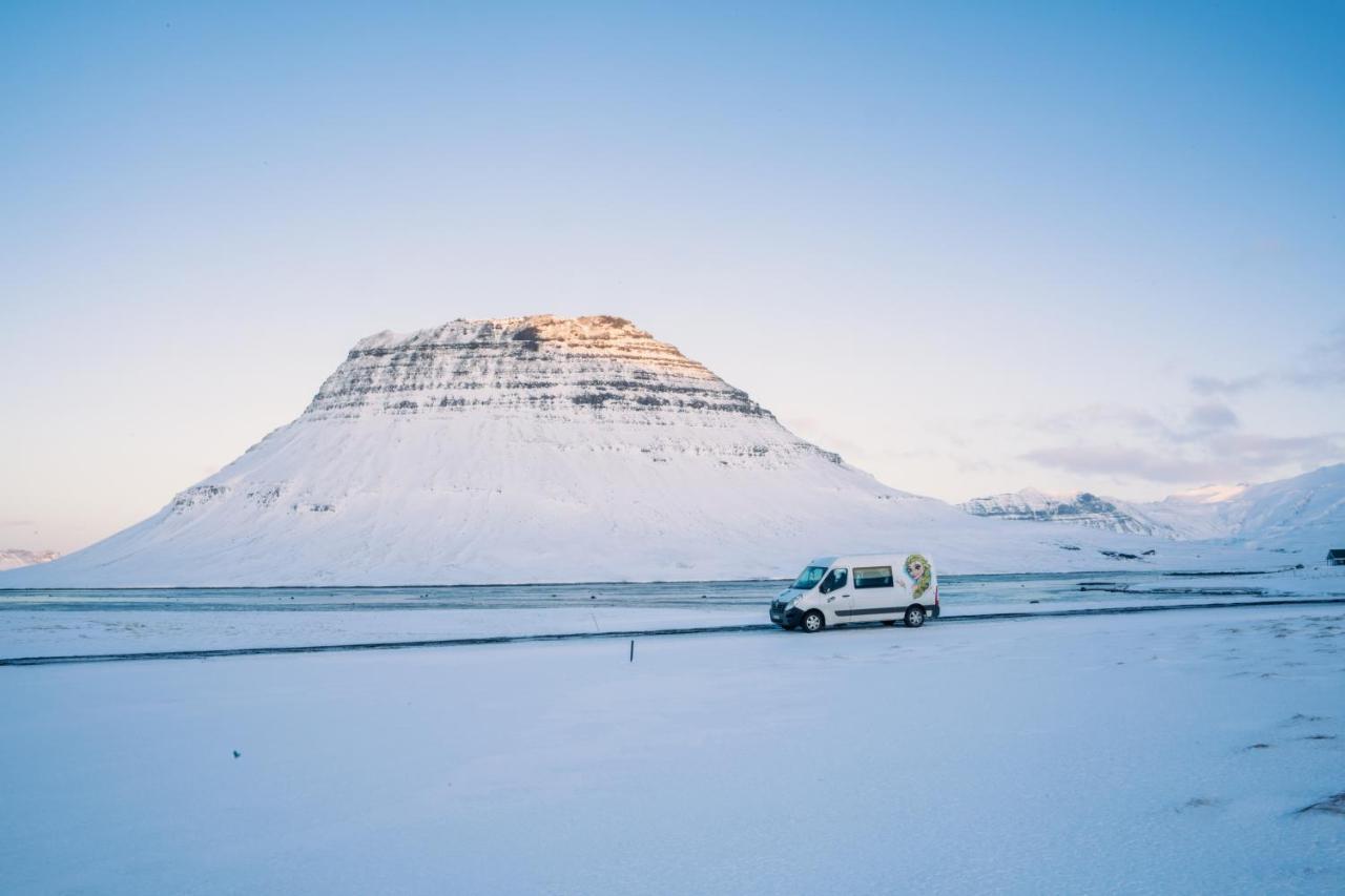 Kuku Campers - Campervans เค็ปลาวิก ภายนอก รูปภาพ