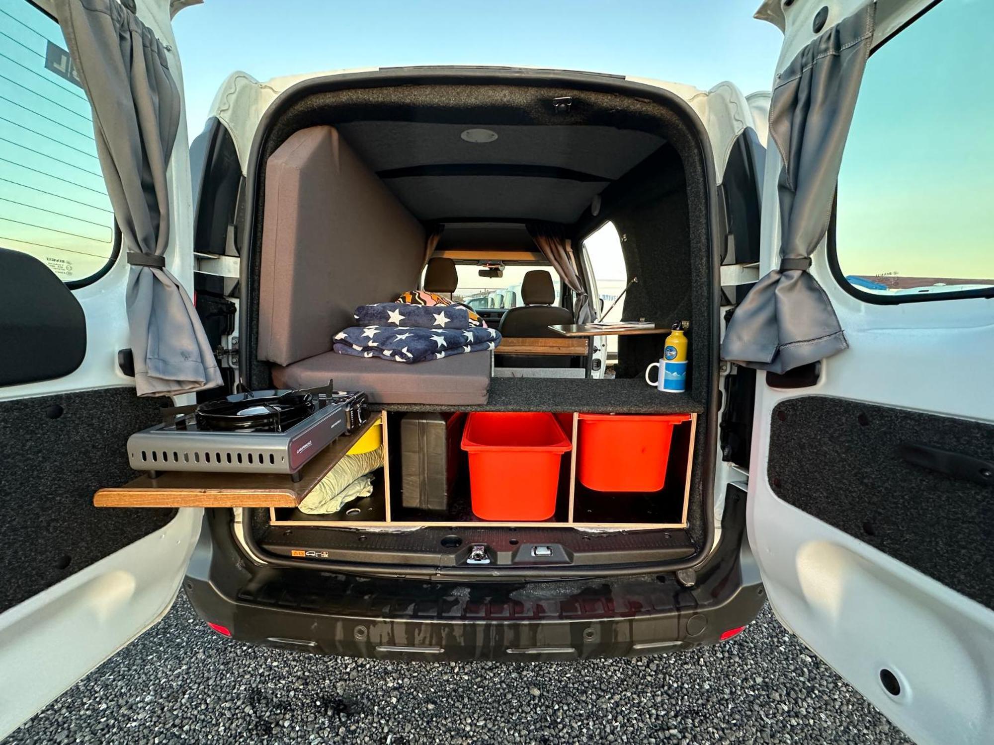 Kuku Campers - Campervans เค็ปลาวิก ภายนอก รูปภาพ